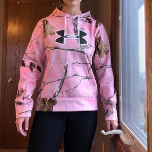 Pink camo sweatshirt